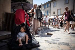 Lire la suite à propos de l’article CHANSONS DE RUE